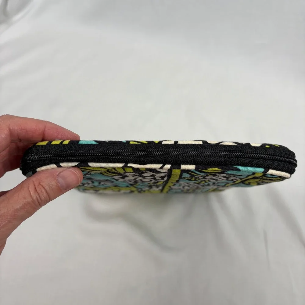 Vera Bradley iPad Tablet Sleeve Island Blooms Print (Retired) Blue Green Quilted
